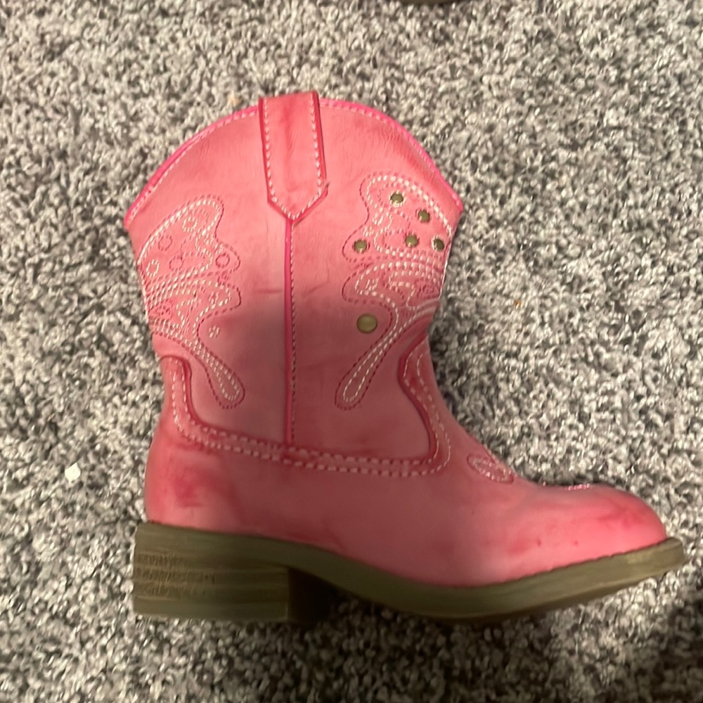 Pink boots toddler size 7. Worn once for pictures.
